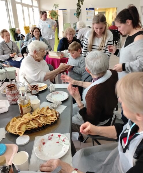 goûter crêpes convivial intergénérationnel